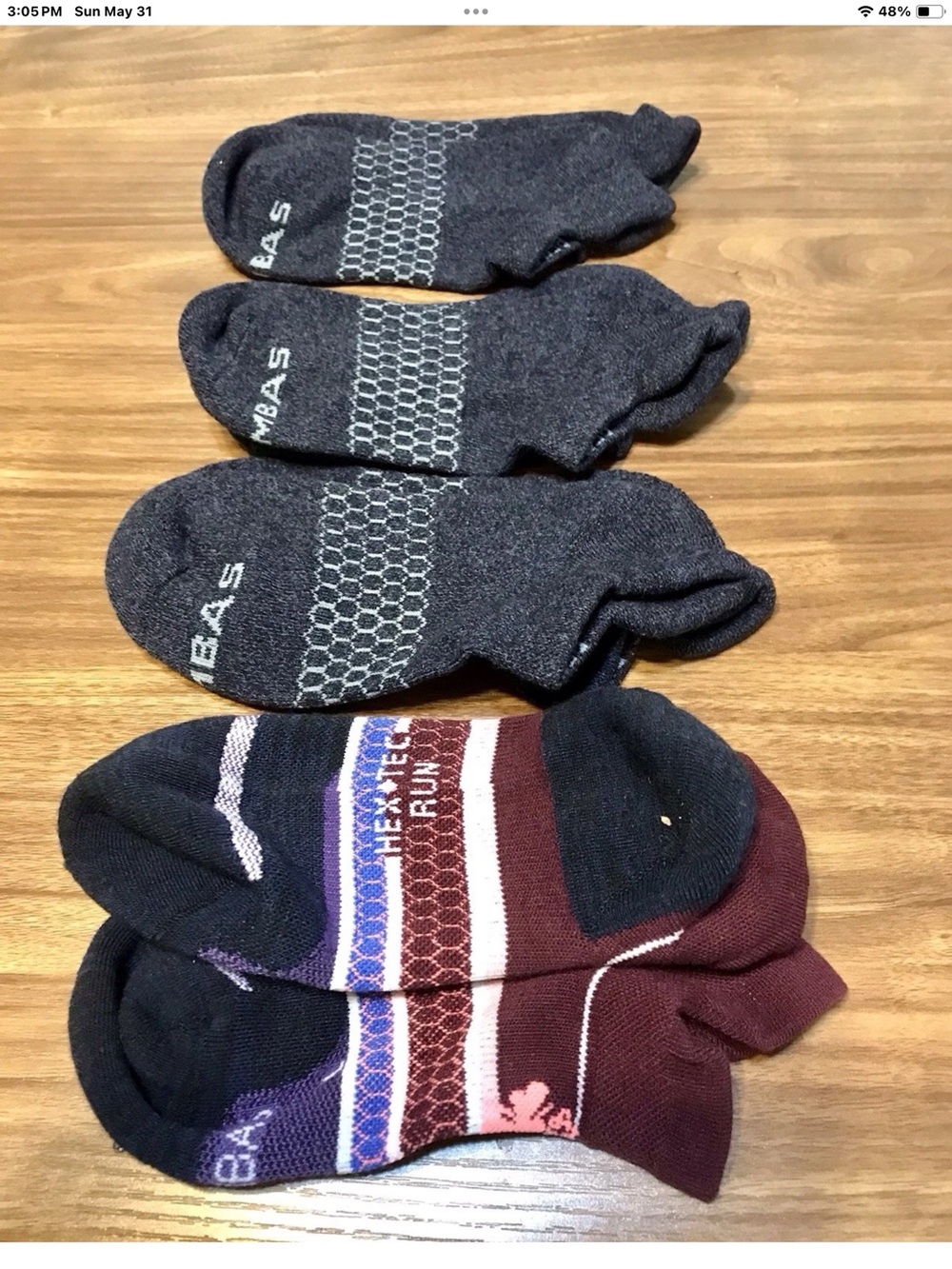4 pair women’s Bombas socks no show. NWOT